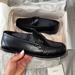 SAINT LAURENT Black Leather Loafers